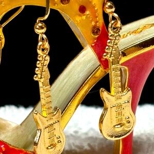 Gold tone Guitar Earrings